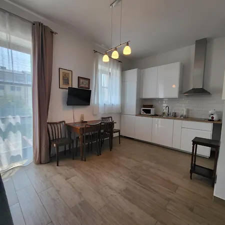 Apartment Musik - Historical In *