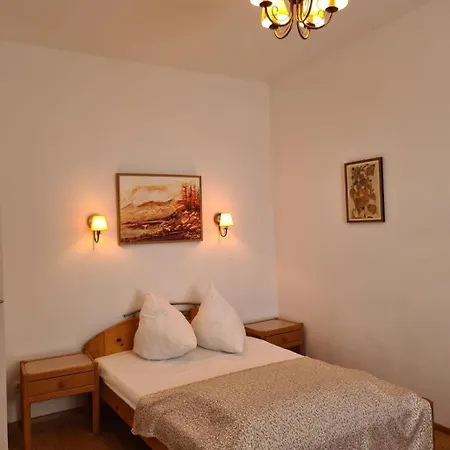 Apartment Musik - Historical In *