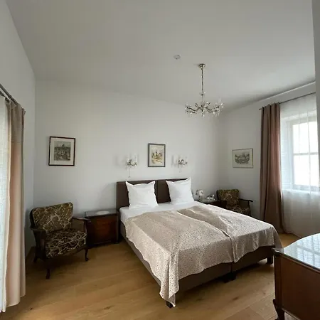 Musik - Historical In Apartment *