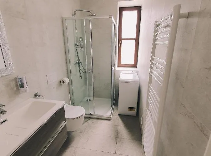 Musik - In Historical , דירה *