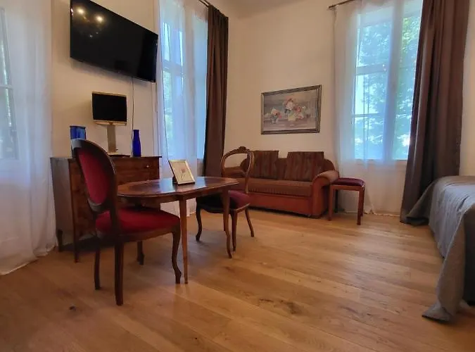 Musik - In Historical , Appartement *